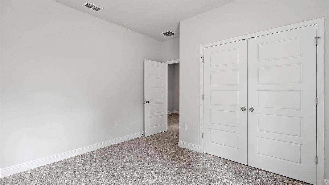 Spacious, unfurnished interior of a new home in Greystone, Crawfordville (Image 38).