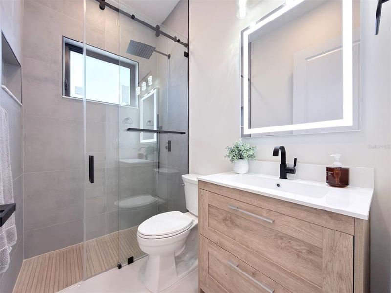 Furnished interior view inside a new home in , Port Charlotte (Image 28).