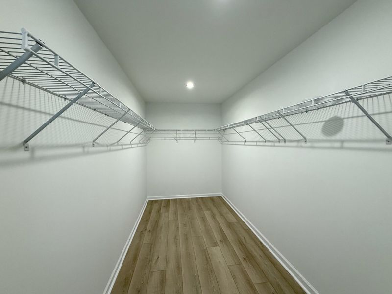 Spacious, unfurnished interior of a new home in , Summerville (Image 27).