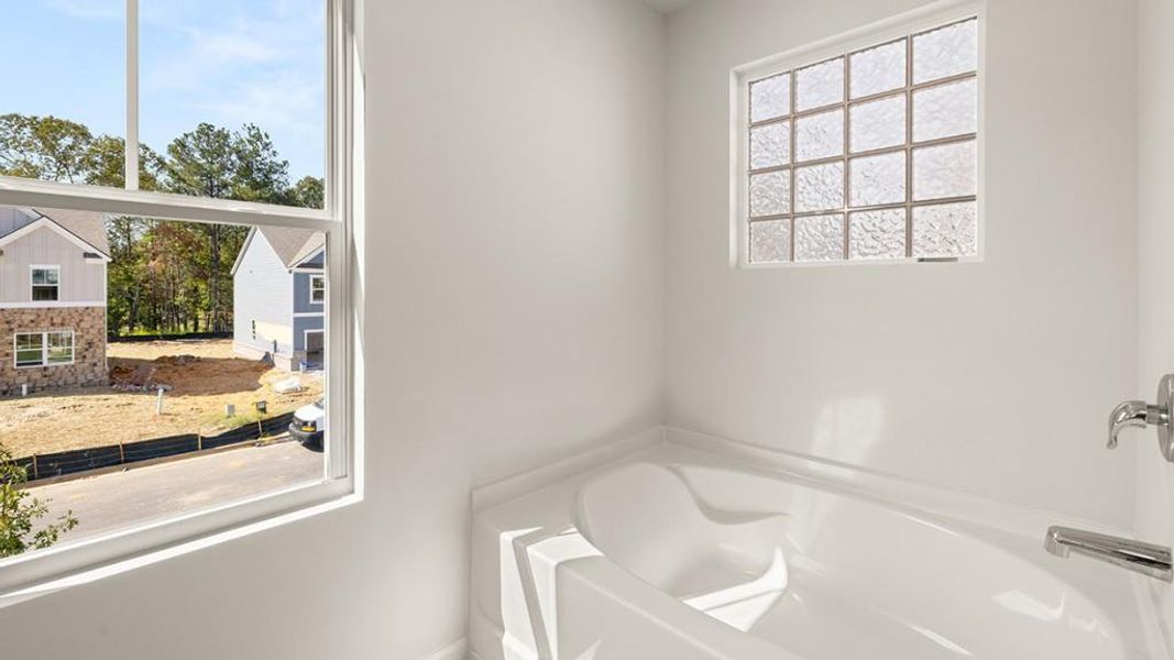 Close-up of interior finishes inside a home in , Union City (Image 12).
