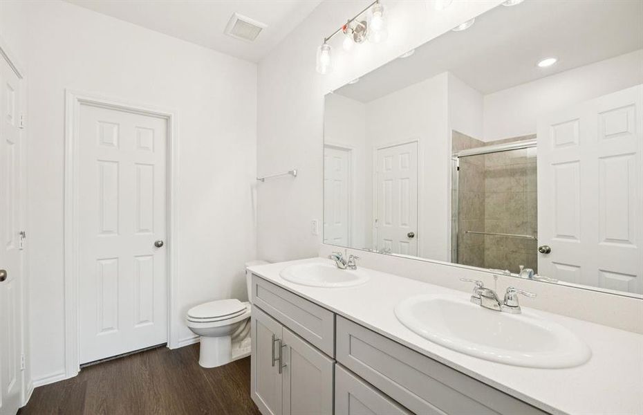 Owner's bath with double vanity Owner's bath with double vanity