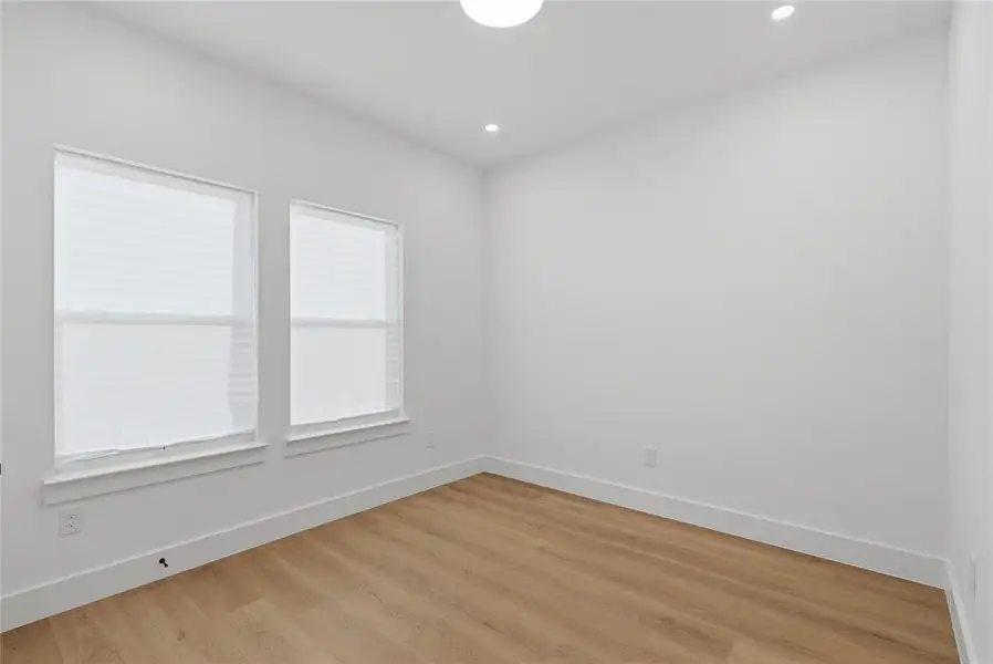 Spacious, unfurnished interior of a new home in , Dallas (Image 13). Spacious, unfurnished interior of a new home in , Dallas (Image 13).