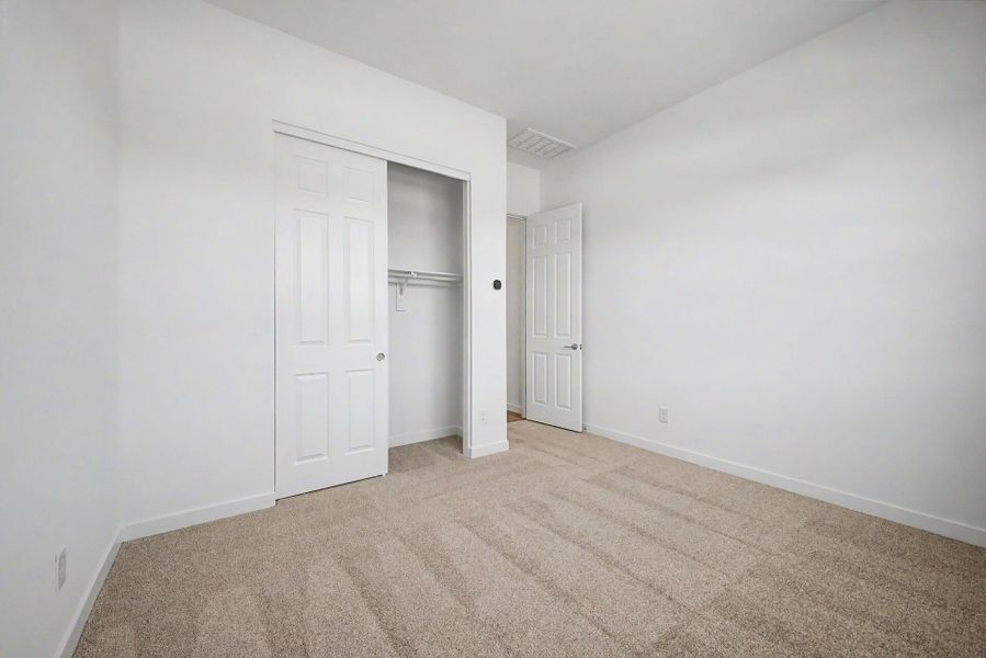 Spacious, unfurnished interior of a new home in Landmarke, San Tan Valley (Image 13). Spacious, unfurnished interior of a new home in Landmarke, San Tan Valley (Image 13).