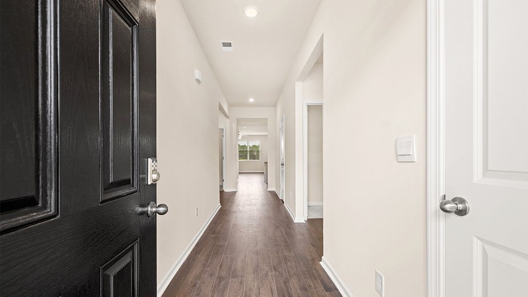 Spacious, unfurnished interior of a new home in Highland Hills, Graniteville (Image 23).