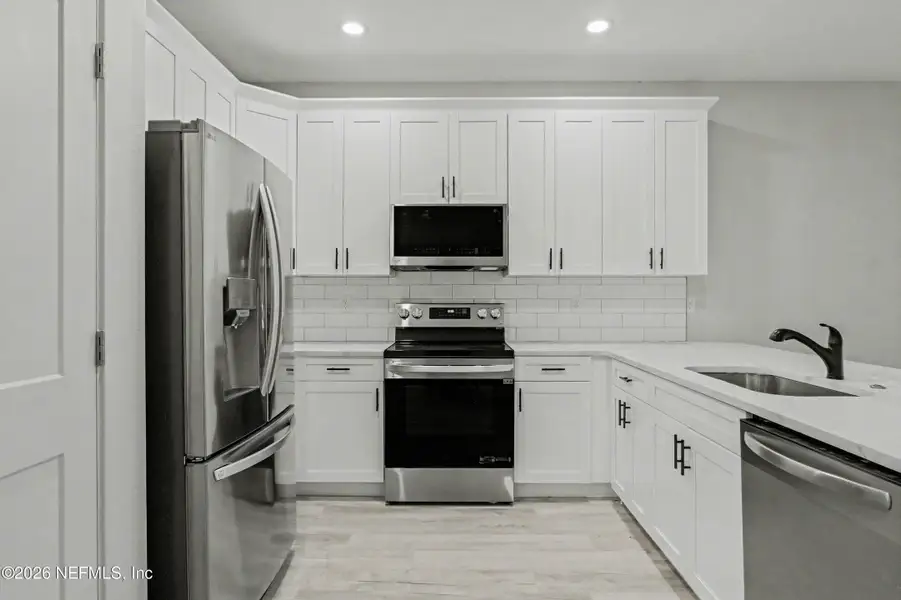 Furnished interior view inside a new home in , Jacksonville (Image 5).