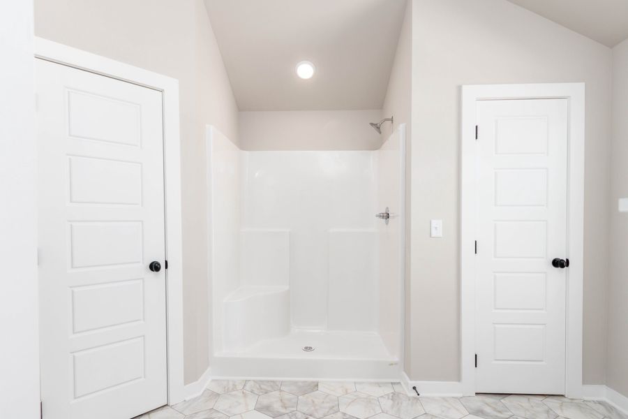 Representative unfurnished interior of a home built from the Cypress w/ Bonus Rm by Nason Homes in Woodland Farms, Dickson (Image 29).