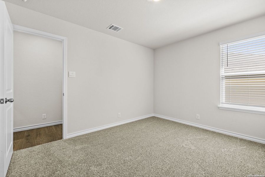 Spacious, unfurnished interior of a new home in Redbird Ranch, San Antonio (Image 18).