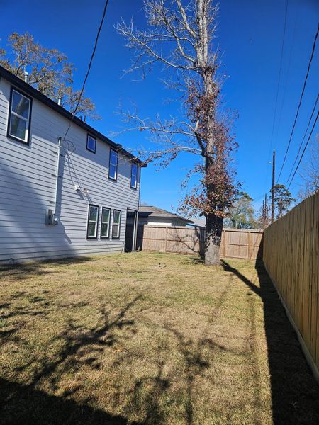 Exterior details and patio area of a home in , Baytown (Image 18).