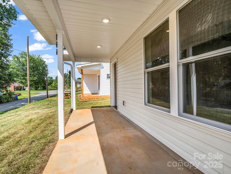 Image 29 of a home in .