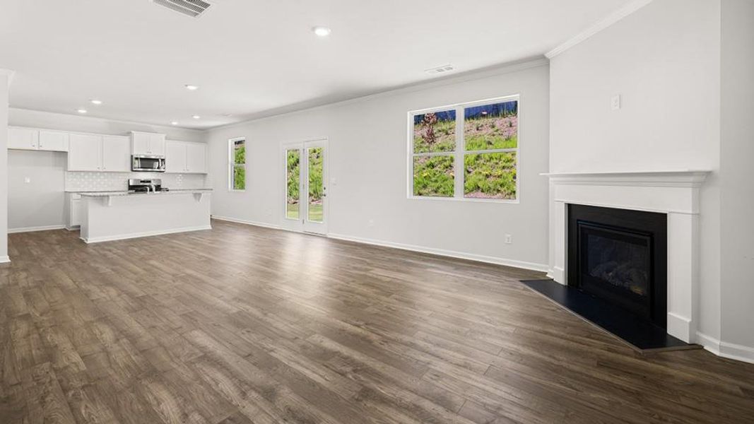 Spacious, unfurnished interior of a new home in Thompson Ridge, Dallas (Image 16). Spacious, unfurnished interior of a new home in Thompson Ridge, Dallas (Image 16).