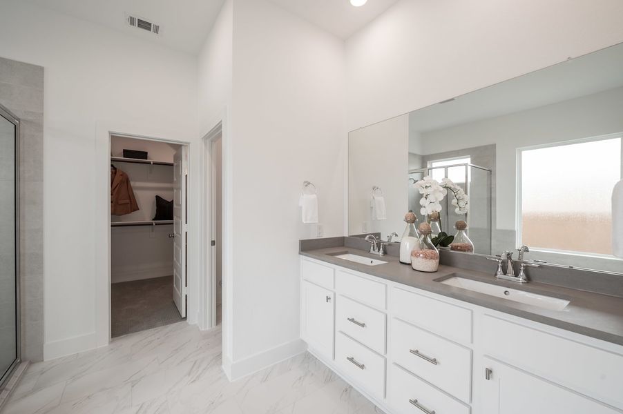 Representative furnished interior of a home built from the Wren by Tri Pointe Homes in Oakhill Reserve, Tomball (Image 19).