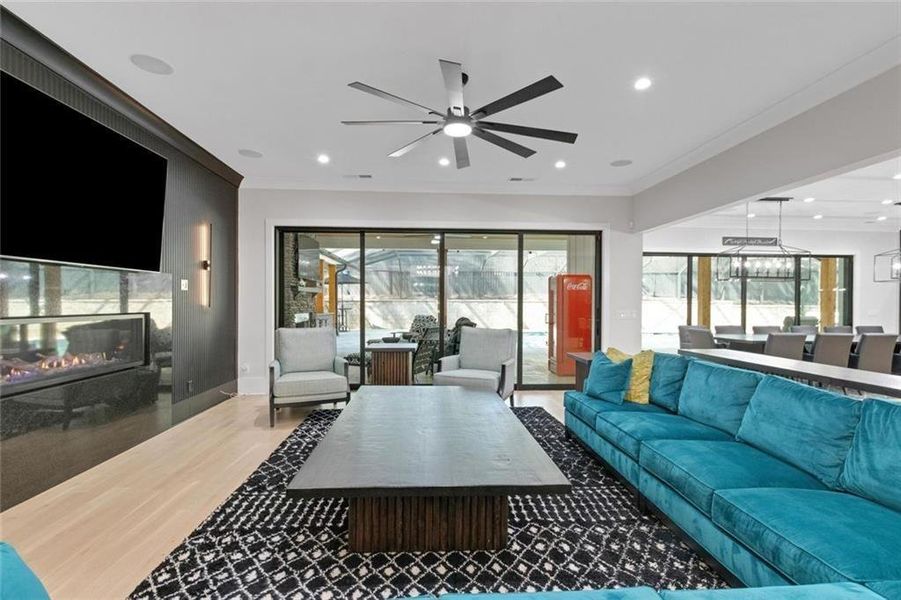 Furnished interior view inside a new home in , Roswell (Image 49).