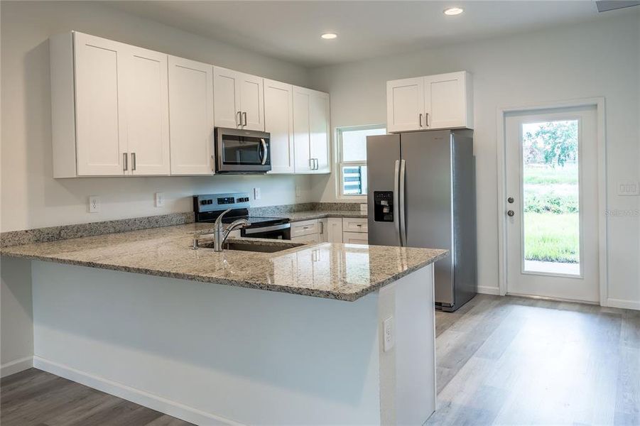 Furnished interior view inside a new home in , Orlando (Image 4).