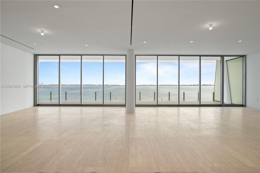 Spacious, unfurnished interior of a new home in , Miami (Image 22).
