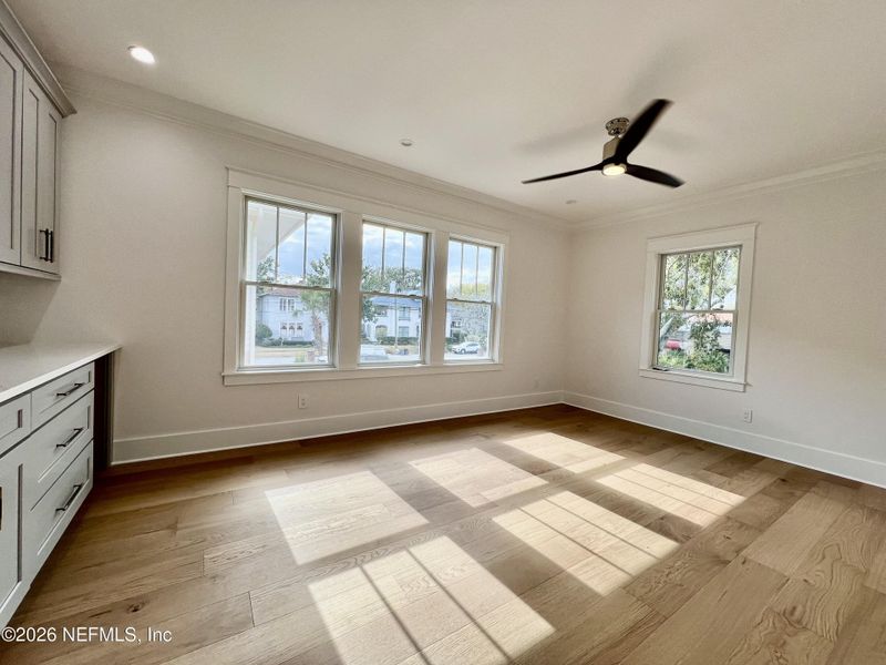 Spacious, unfurnished interior of a new home in , Jacksonville (Image 80).