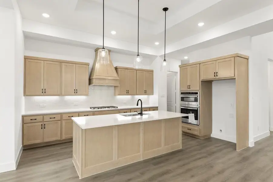 8_09. 1028 Golden Galaxy - Kitchen (2)