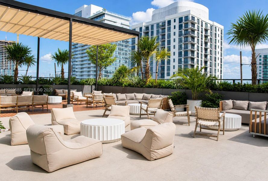 Condo located in Miami, FL showcasing its design and architecture (Image 1). Condo located in Miami, FL showcasing its design and architecture (Image 1).