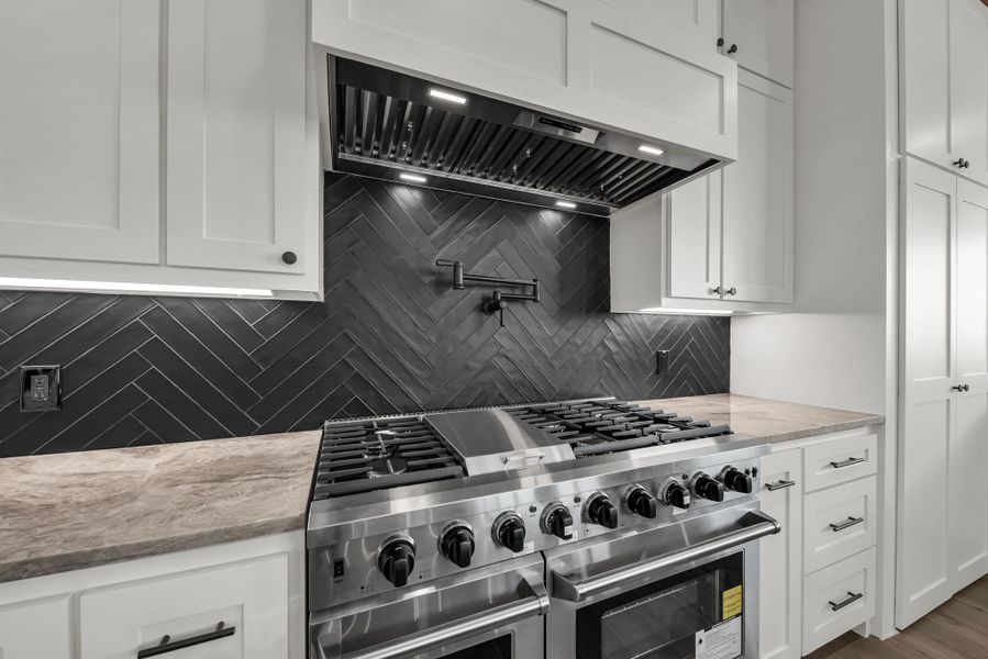 Image 33 of a home in .