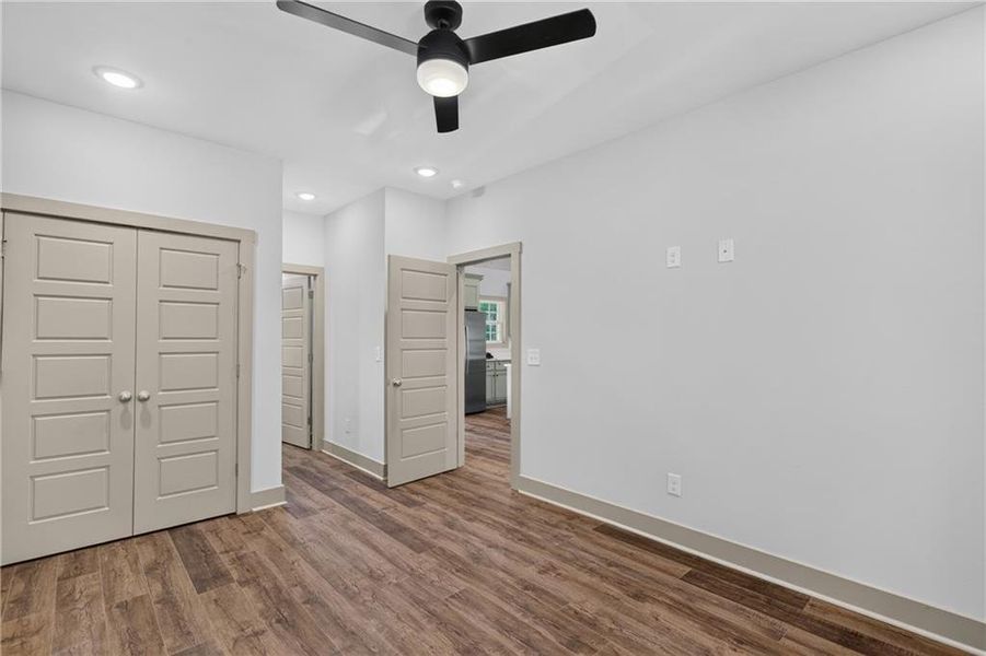 Spacious, unfurnished interior of a new home in , Sparta (Image 11).