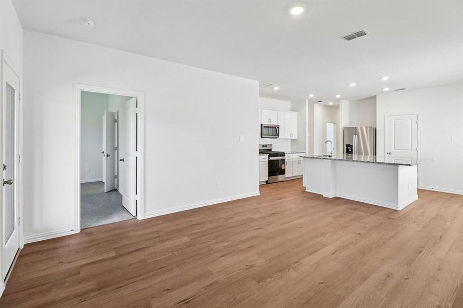 Spacious, unfurnished interior of a new home in Eastridge - Spring Series, McKinney (Image 24). Spacious, unfurnished interior of a new home in Eastridge - Spring Series, McKinney (Image 24).