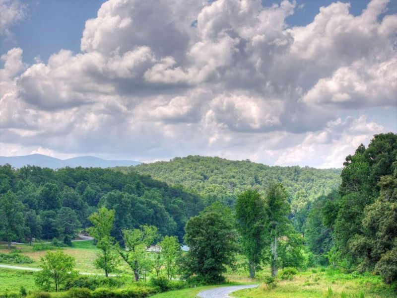 Natural landscape and outdoor views near in Blue Ridge (Image 57). Natural landscape and outdoor views near in Blue Ridge (Image 57).