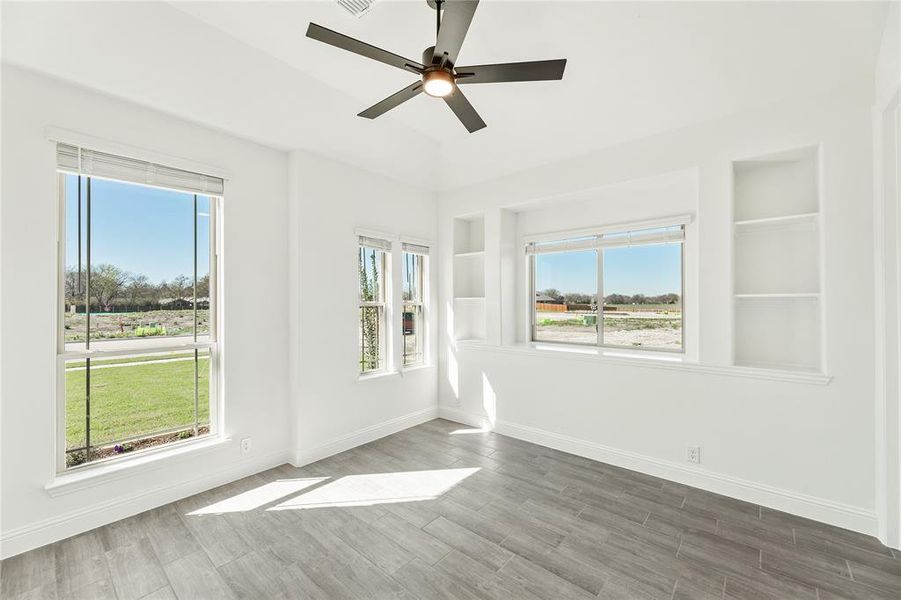 Spacious, unfurnished interior of a new home in Glenbrook, Red Oak (Image 17).