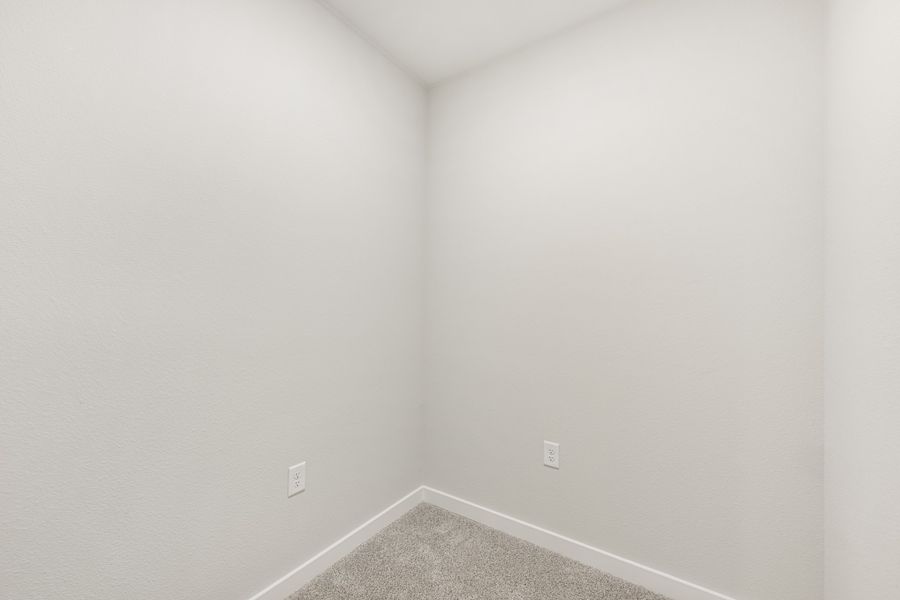 Spacious, unfurnished interior of a new home in Wildridge, Oak Point (Image 38). Spacious, unfurnished interior of a new home in Wildridge, Oak Point (Image 38).