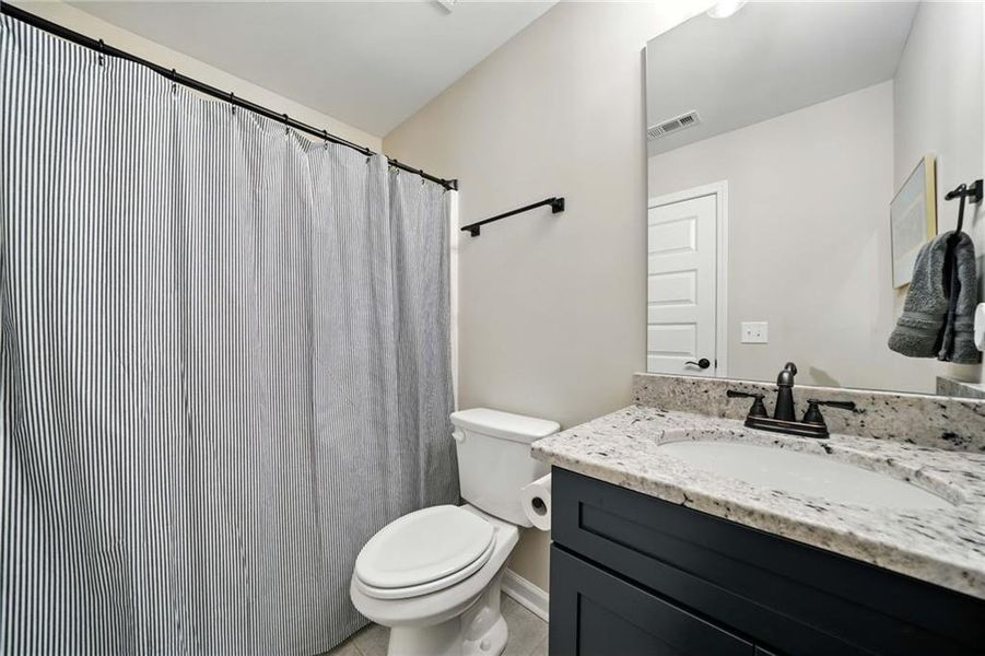 Furnished interior view inside a new home in , Waleska (Image 37).