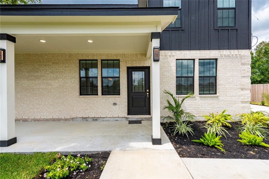 Front exterior of a new home in , Houston, TX, highlighting curb appeal (Image 2). Front exterior of a new home in , Houston, TX, highlighting curb appeal (Image 2).
