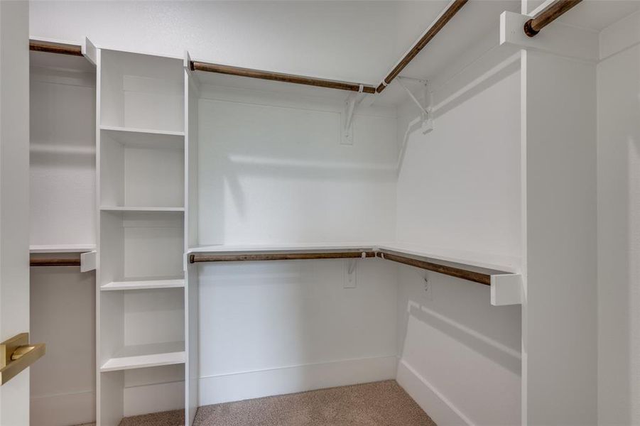 Spacious, unfurnished interior of a new home in , Fort Worth (Image 14).