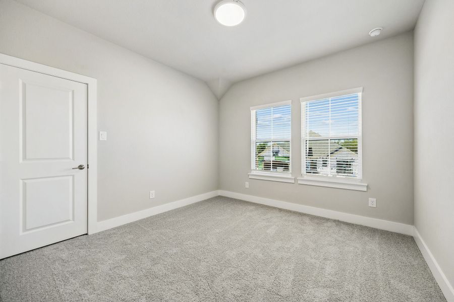 Spacious, unfurnished interior of a new home in Rainwater Crossing, Celina (Image 28).