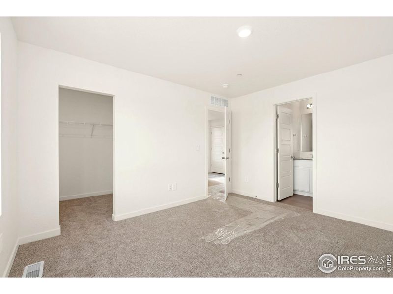 Spacious, unfurnished interior of a new home in Liberty Draw, Evans (Image 9).