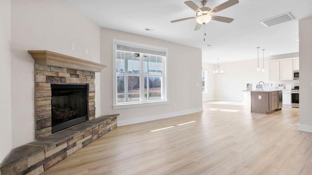 Spacious, unfurnished interior of a new home in Rutledge Estates, Woodruff (Image 19).