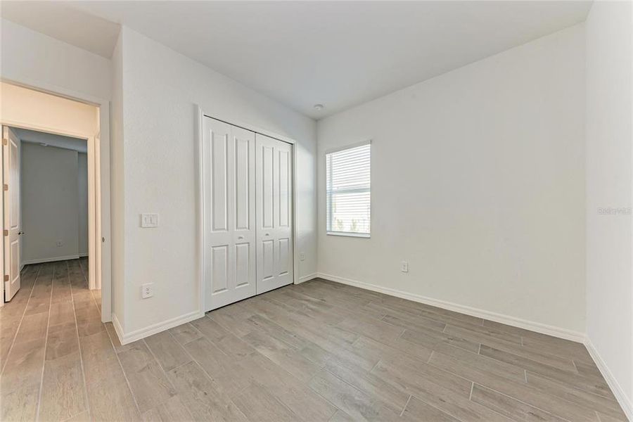 Spacious, unfurnished interior of a new home in Wellen Park Golf & Country Club: Executive Homes, Venice (Image 28).