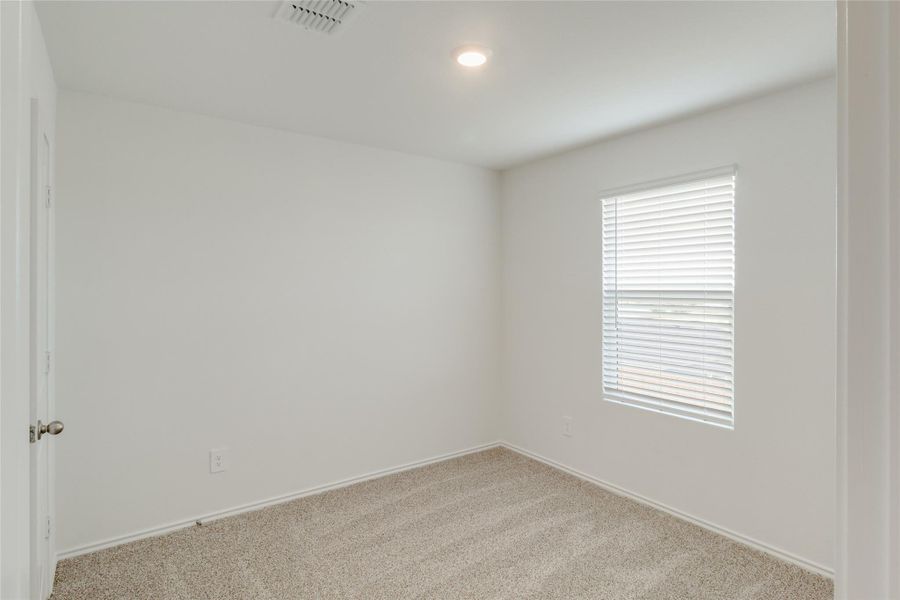 Spacious, unfurnished interior of a new home in Prairie Lakes, Buda (Image 13). Spacious, unfurnished interior of a new home in Prairie Lakes, Buda (Image 13).
