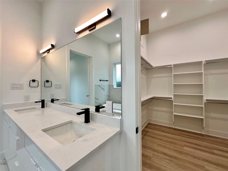 Furnished interior view inside a new home in , Missouri City (Image 15).