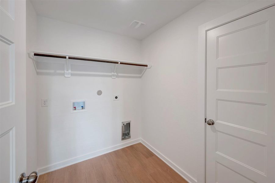Spacious, unfurnished interior of a new home in Indian Springs, Crosby (Image 14). Spacious, unfurnished interior of a new home in Indian Springs, Crosby (Image 14).