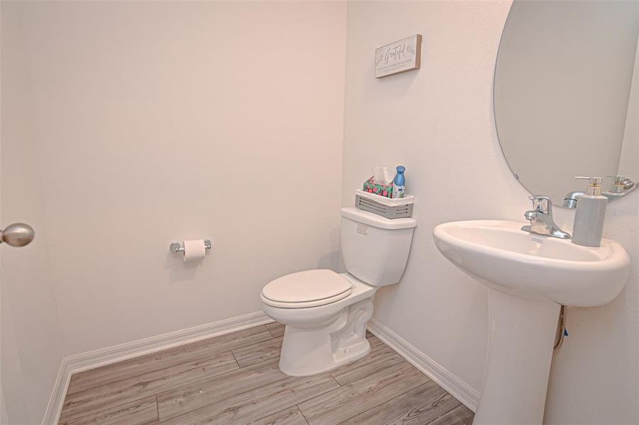 Furnished interior view inside a new home in , Kissimmee (Image 7).