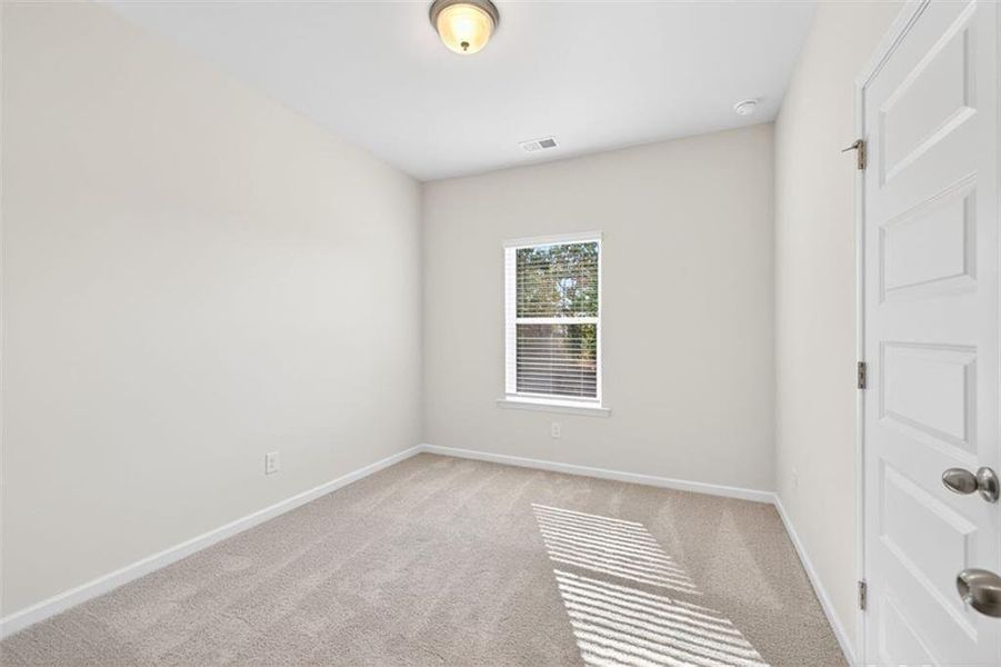 Spacious, unfurnished interior of a new home in Franklin Manor, Lawrenceville (Image 39).