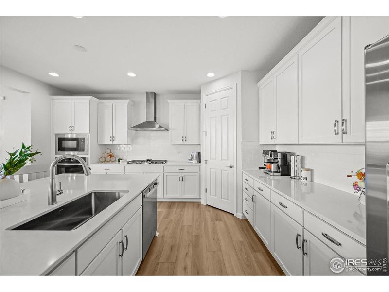 Furnished interior view inside a new home in Prairie Song, Windsor (Image 14).