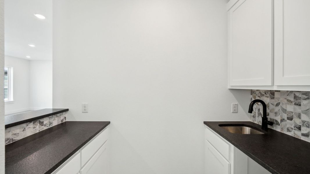 Representative interior finishes for a home built from the Mason III by Southgate Homes in Painted Tree 50' Series, McKinney (Image 15). Representative interior finishes for a home built from the Mason III by Southgate Homes in Painted Tree 50' Series, McKinney (Image 15).