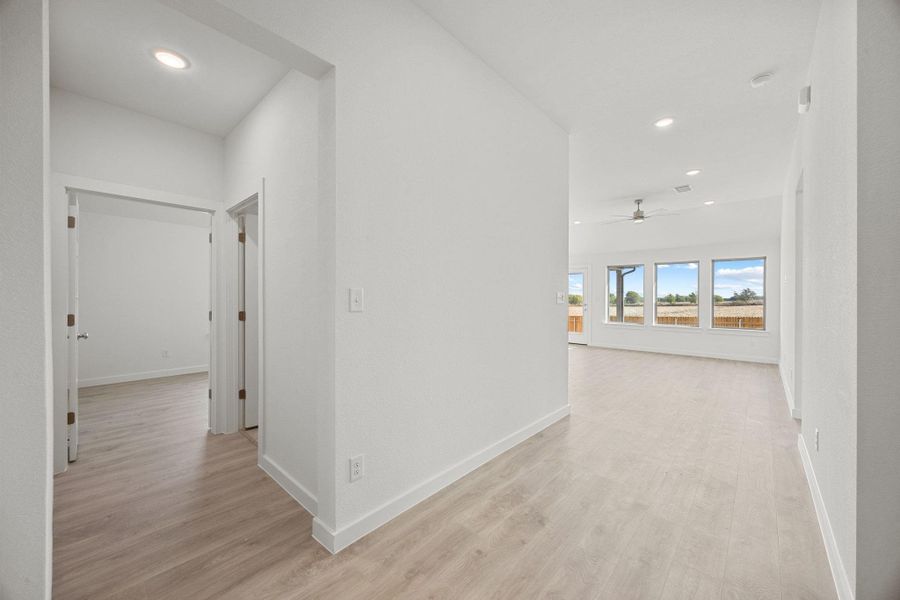Spacious, unfurnished interior of a new home in Prairie Winds, Hutto (Image 19).