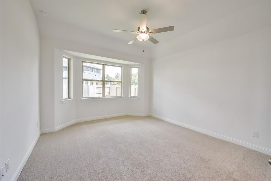 Spacious, unfurnished interior of a new home in Sienna 40', Missouri City (Image 28). Spacious, unfurnished interior of a new home in Sienna 40', Missouri City (Image 28).