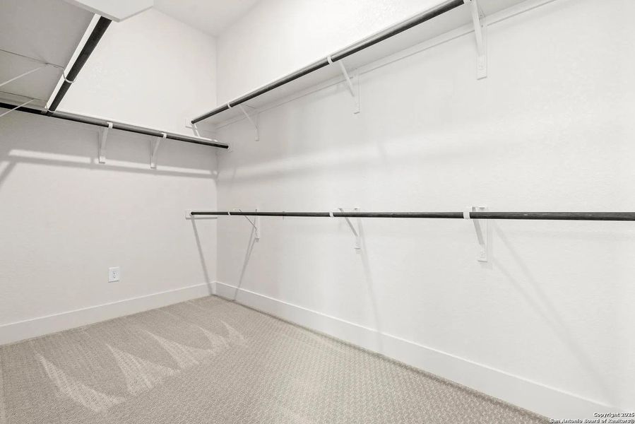 Spacious, unfurnished interior of a new home in Ventana - 70', Bulverde (Image 26).