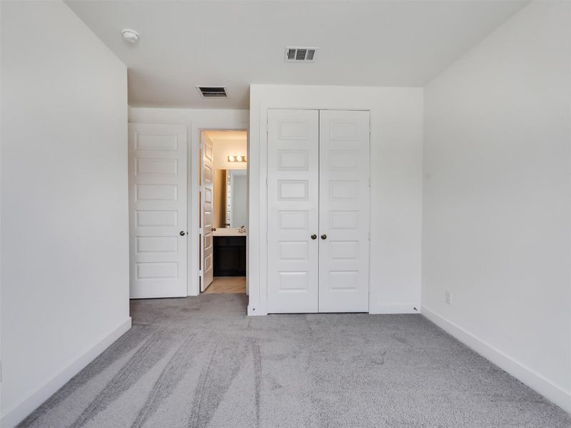 Spacious, unfurnished interior of a new home in ARTAVIA®, Conroe (Image 17). Spacious, unfurnished interior of a new home in ARTAVIA®, Conroe (Image 17).