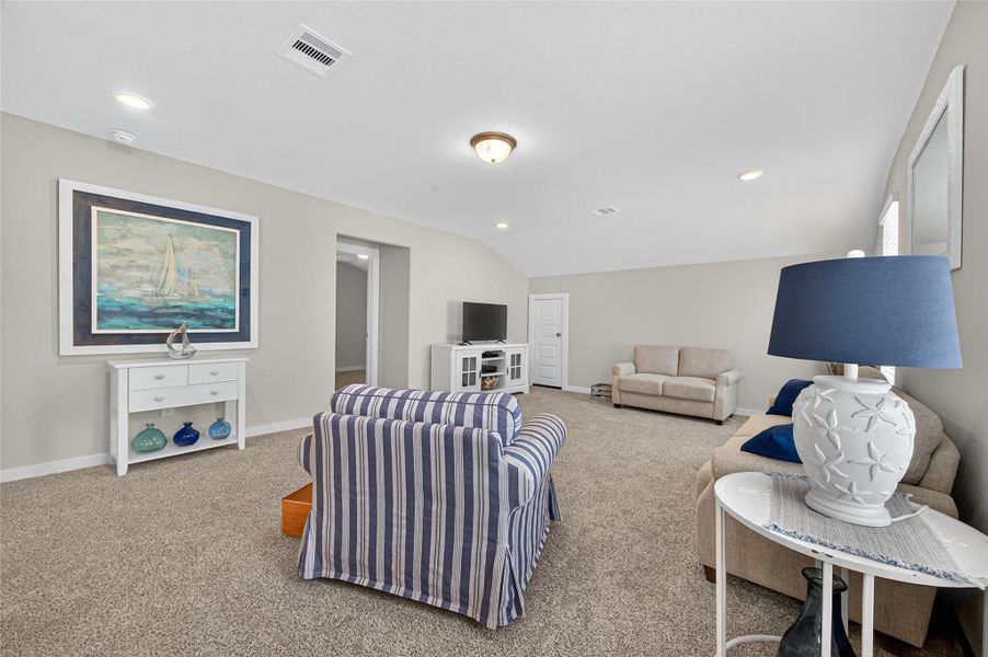 Furnished interior view inside a new home in Mavera, Conroe (Image 33). Furnished interior view inside a new home in Mavera, Conroe (Image 33).