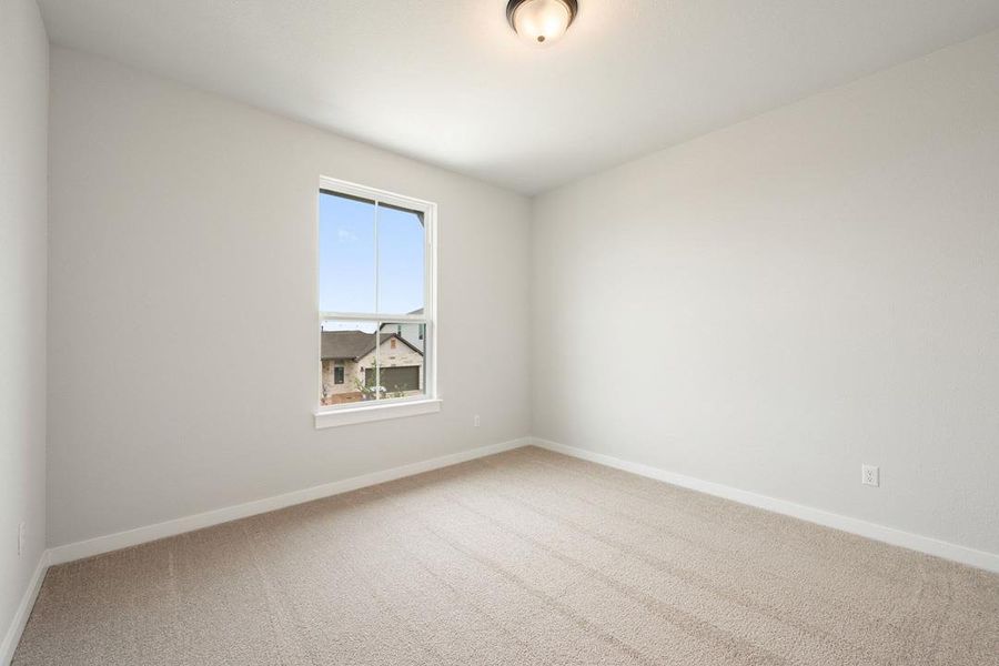 Spacious, unfurnished interior of a new home in Heritage, Dripping Springs (Image 32).