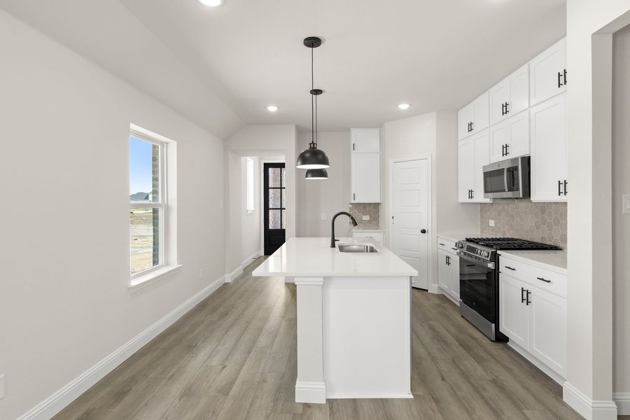Furnished interior view inside a new home in Creekside, Royse City (Image 5).