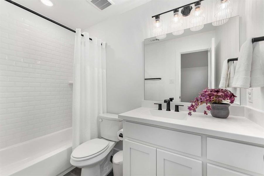 Furnished interior view inside a new home in Mosaic: Classic Series - 50ft. Lots, Celina (Image 6). Furnished interior view inside a new home in Mosaic: Classic Series - 50ft. Lots, Celina (Image 6).