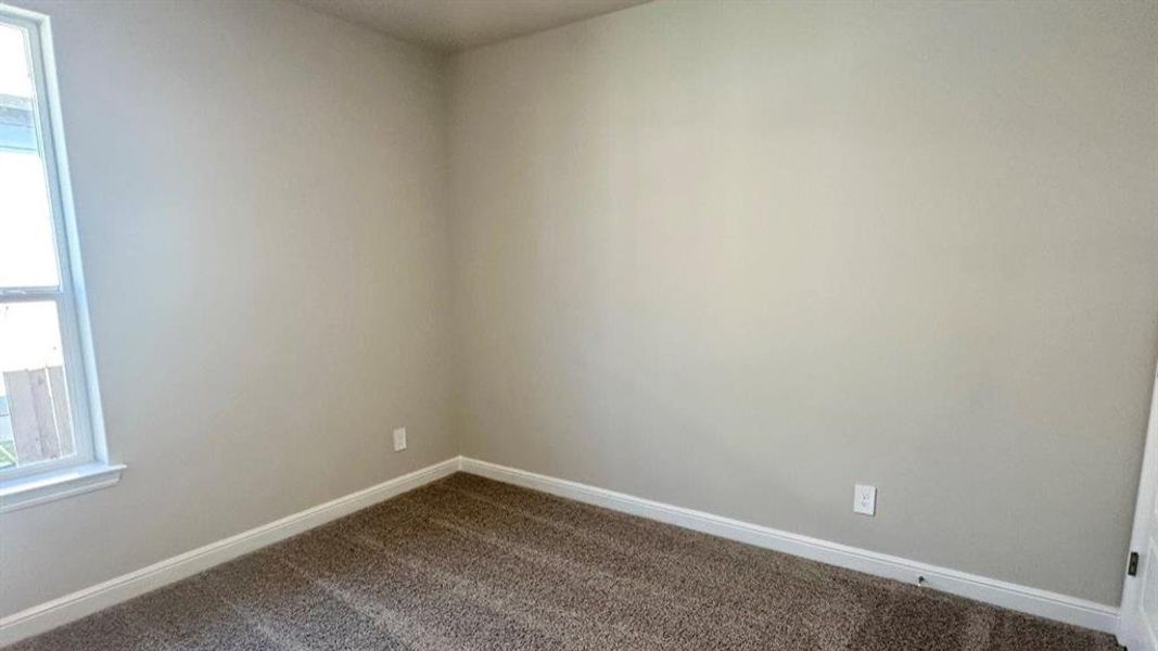 Spacious, unfurnished interior of a new home in Rock Creek Ranch, Fort Worth (Image 15).